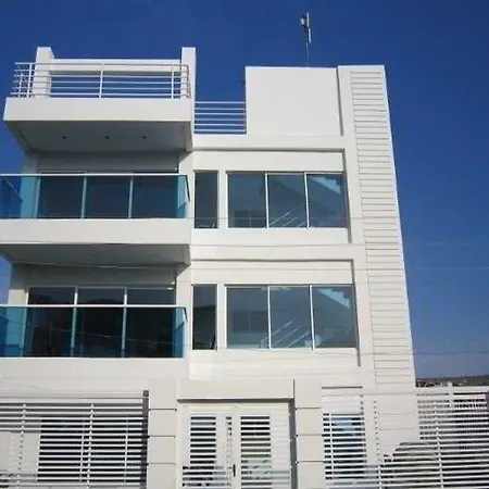 Valmar Hotel